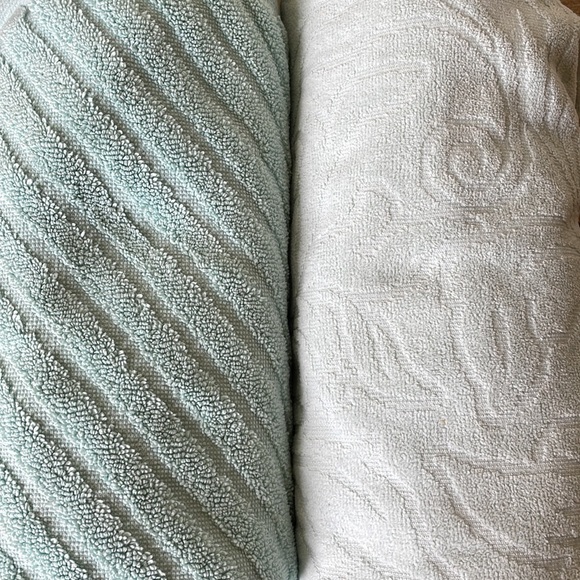 Bundle of 2 blue towels 100% cotton - Picture 2 of 7